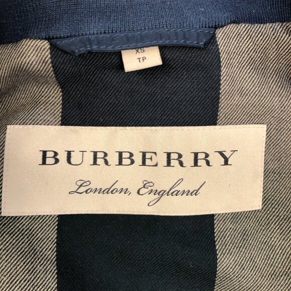 Burberry Size XS Size P2P 20inch - Picture 5 of 15